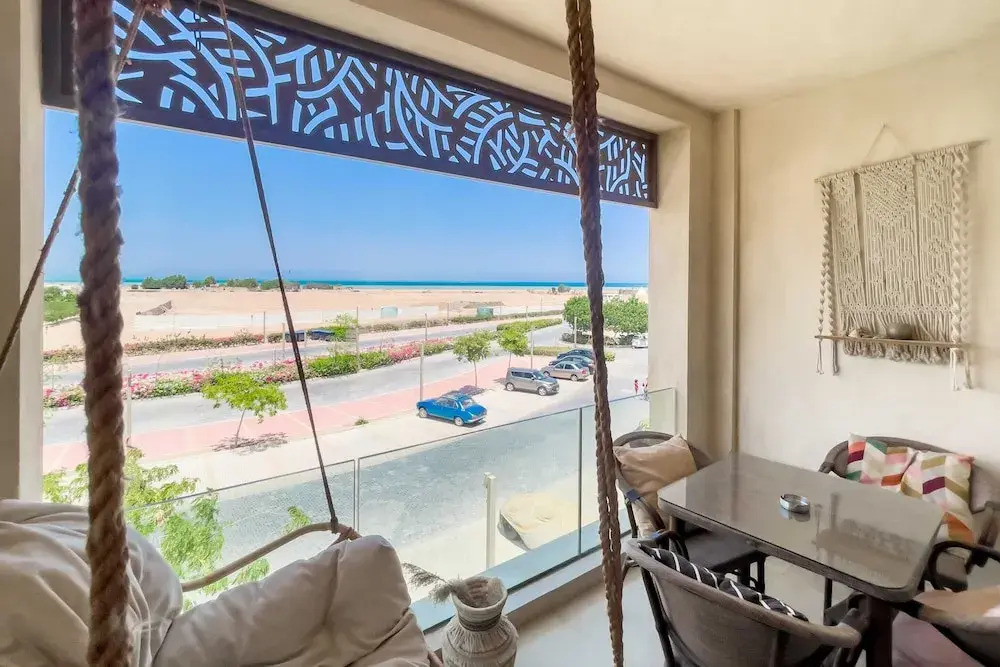 Xuru Stays I Sparky & Summery 2 BDR @ Mangroovy Free Beach & Pool Access
