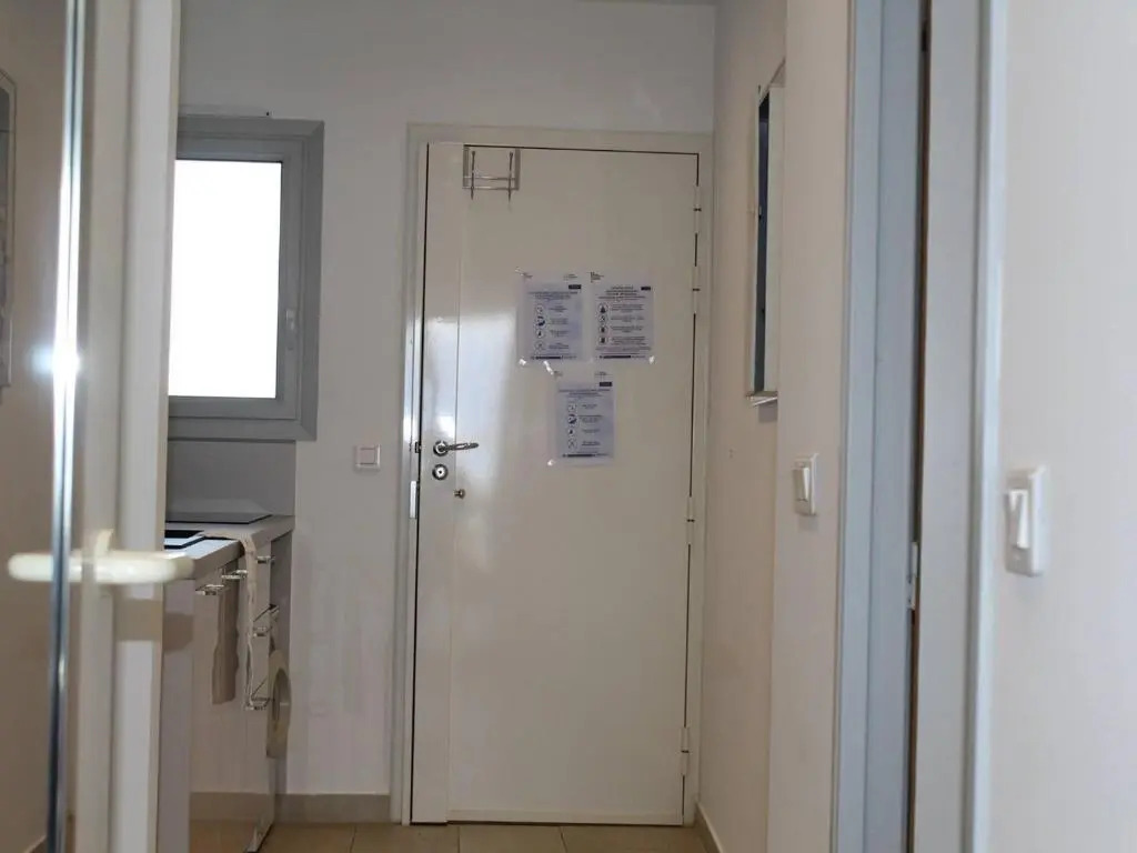 Appartement Villeneuve-Loubet, 1 pièce, 2 personnes - FR-1-252A-19