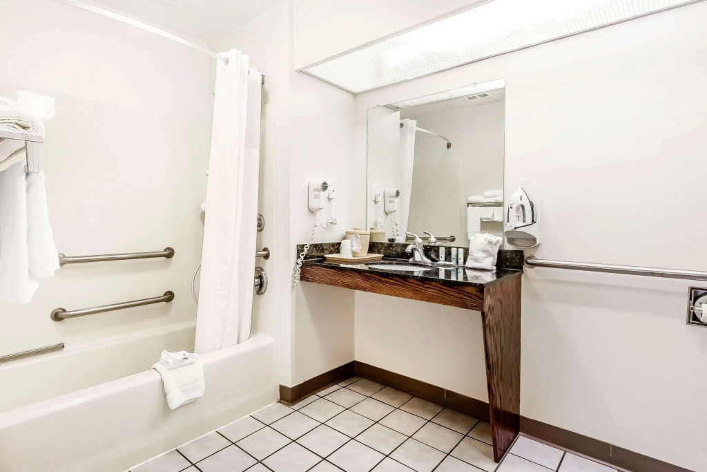 Quality Inn Gallatin-Nashville Metro