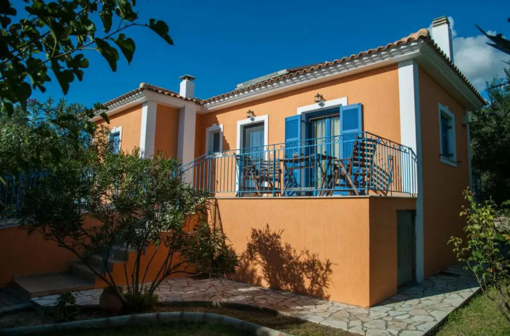 Leventis Villas Complex with Sharing Pool