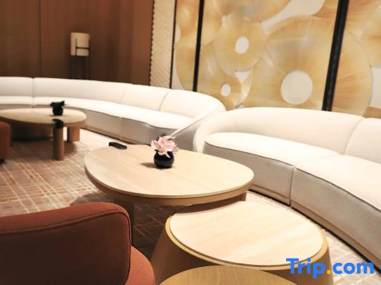 Yanji Dinosaur Hot Spring Hotel (Korean Folk Village Yanji Dinosaur Kingdom)