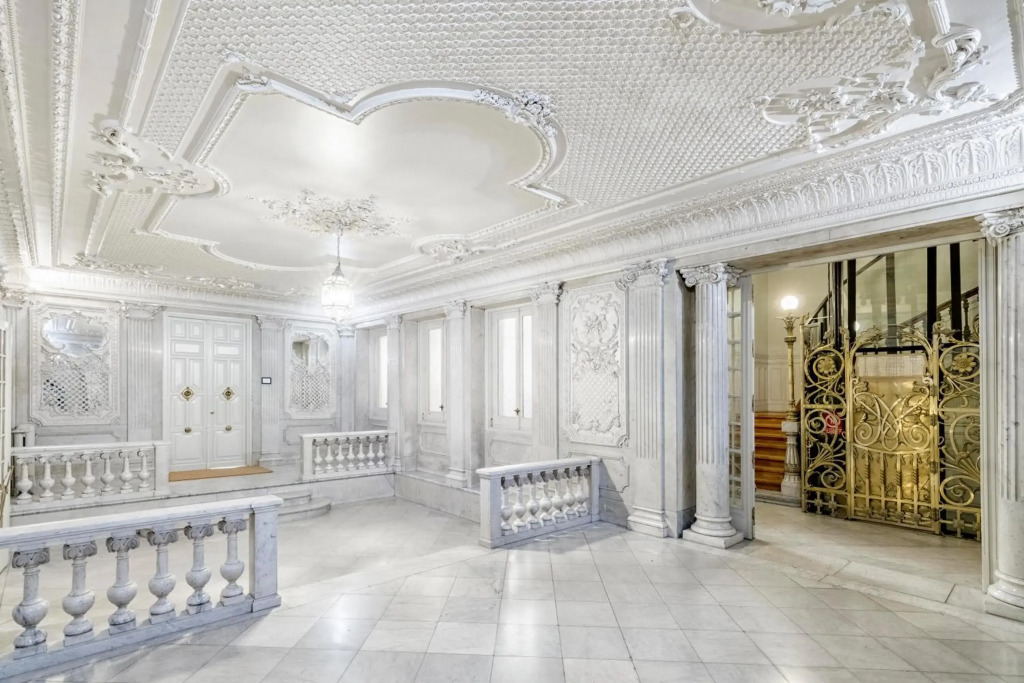 Sagasta Suites Luxury Apartments