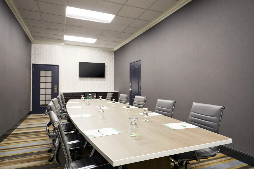 Holiday Inn Hotel & Suites Madison West - Middleton by IHG