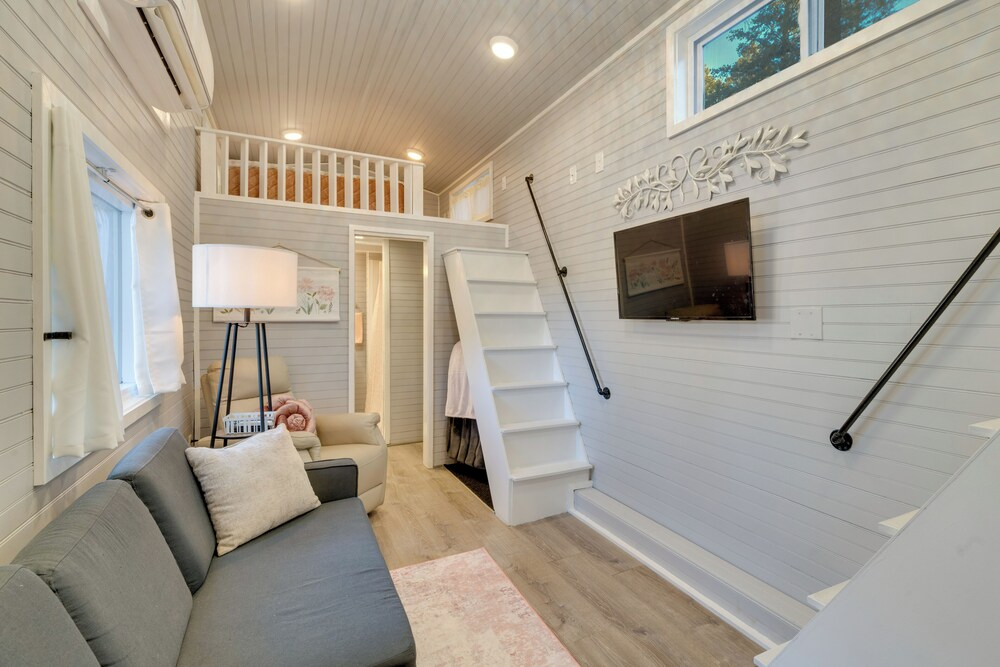 Adorable Tiny Home w/ Mtn Views in Woodland Park