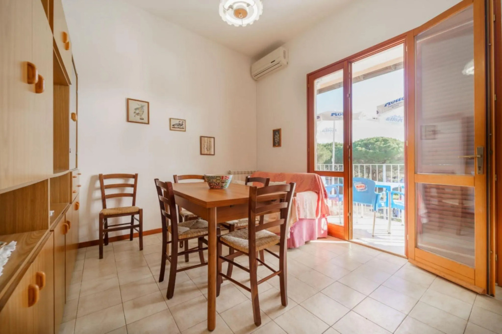 Apartment Sara in a residential hamlet convenient for getting around all sides of the island-TRILOCALE SARA