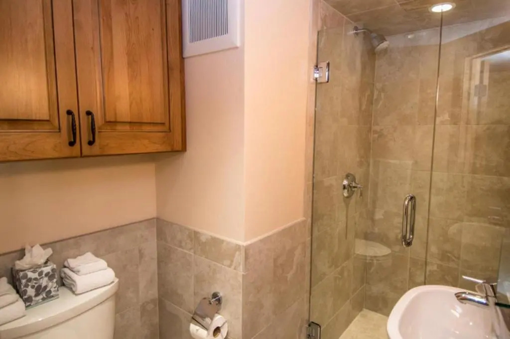 Fifth Avenue Unit 202