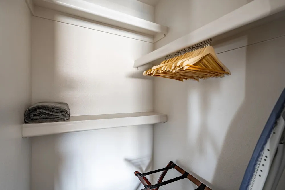 2BR Apt North Phoenix Pool byWanderJaunt