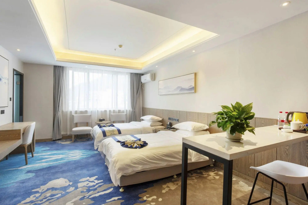 Vienna Classic Hotel (South Gate of Mount Huang Scenic Area)