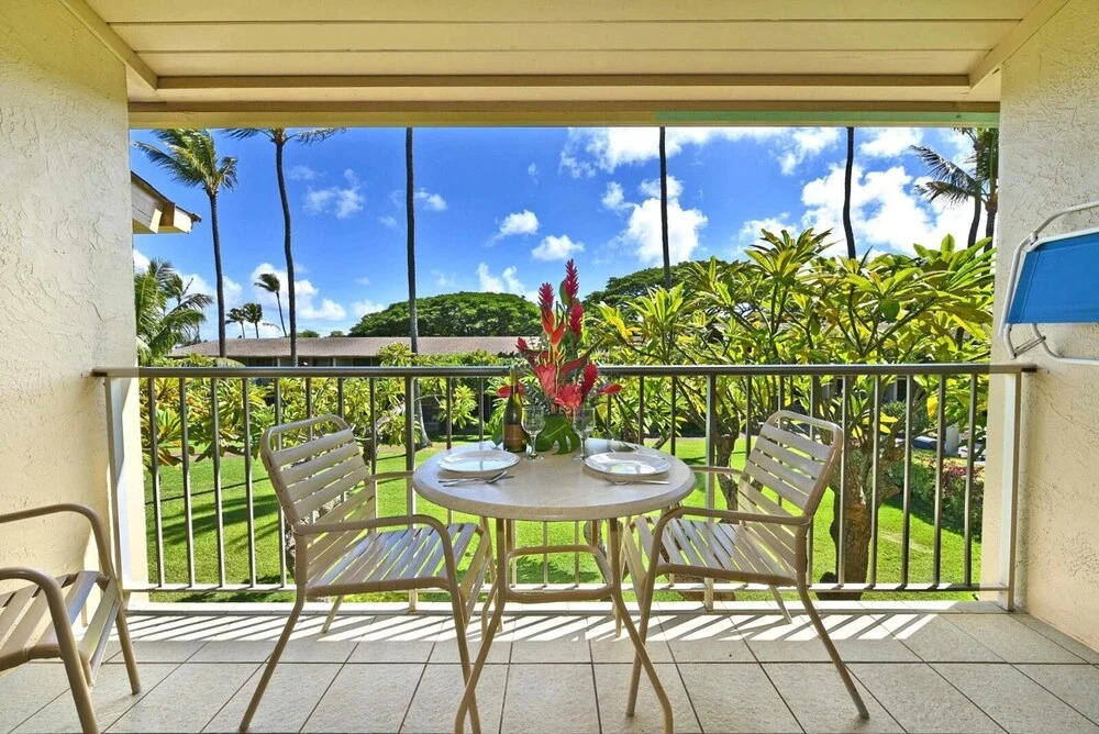 K B M Resorts- Nas-f248 Beautiful 1bd, Ocean-front, Easy Access, Steps to the Ocean!