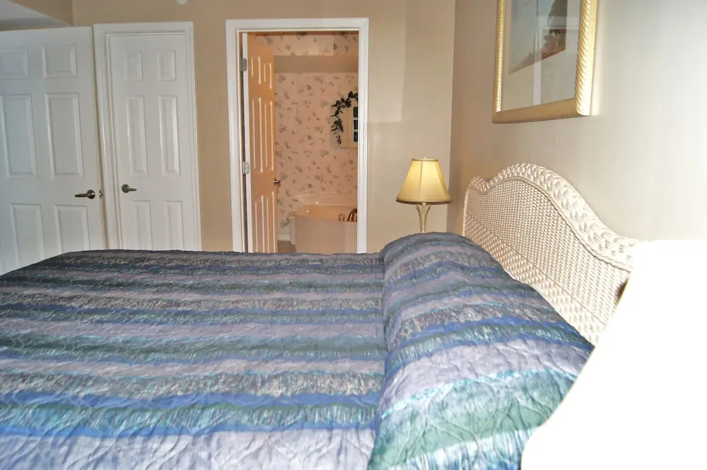 Sunrise Pointe 4F by RedAwning