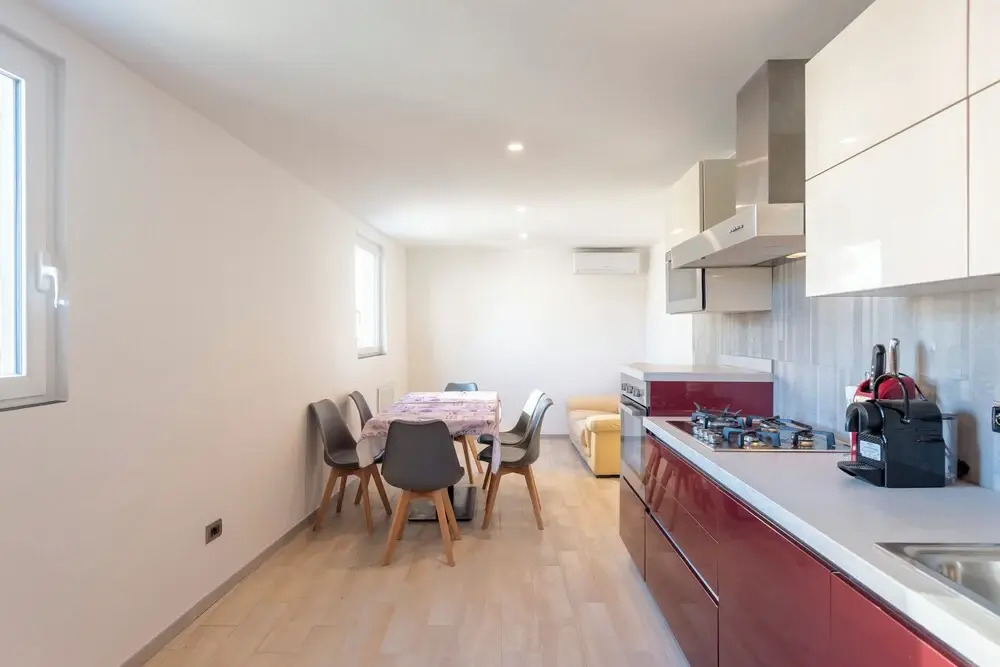 Pleasant 2BR flat next to Genoa Port