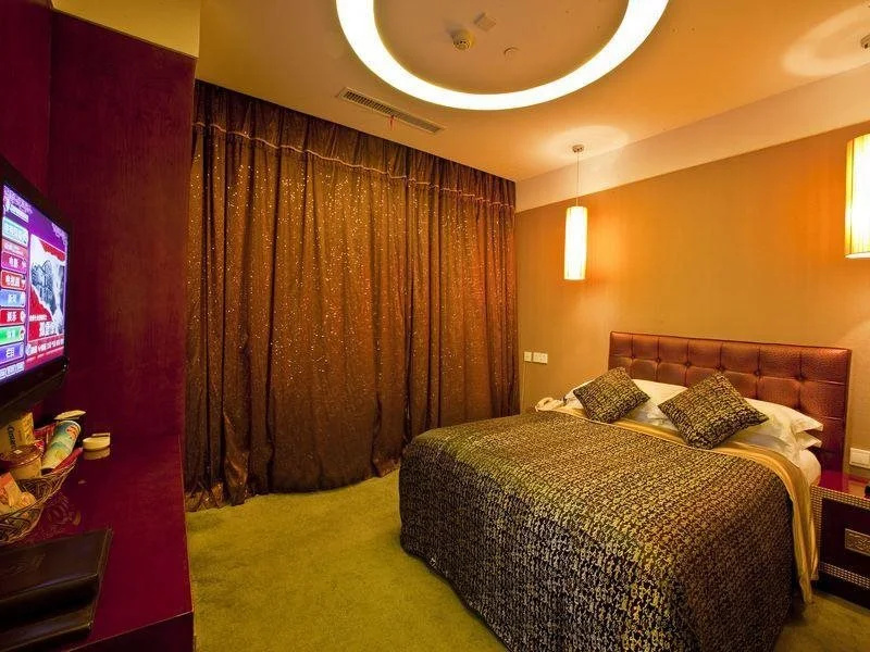 Tieliu Business Hotel