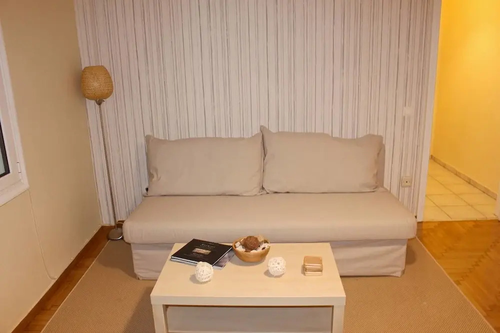 Affordable Studio behind Acropolis Museum