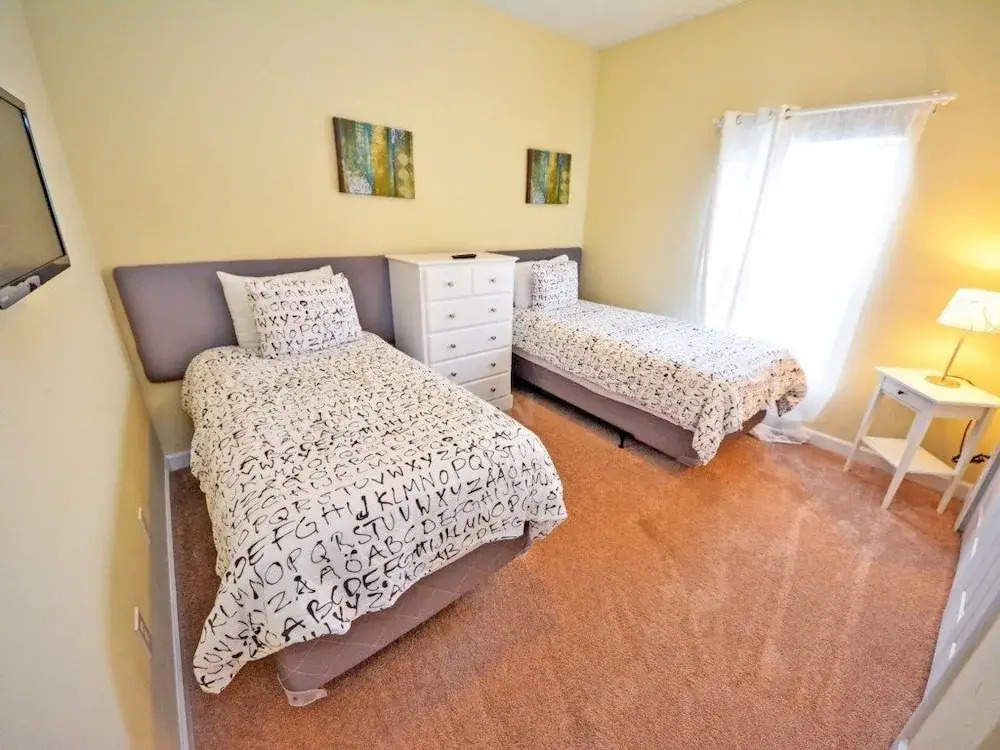 Fv50308 - Paradise Palms - 5 Bed 3 Baths Townhome