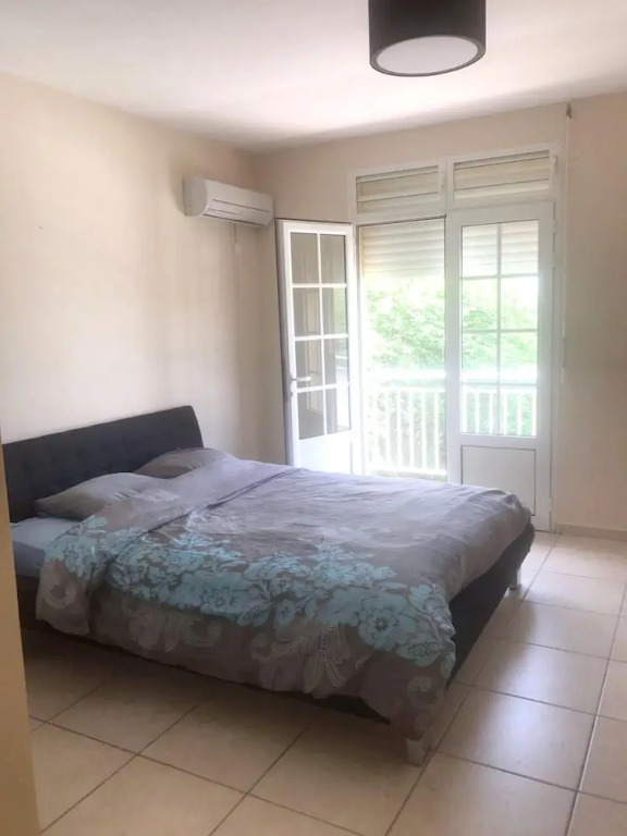 Villa With 4 Bedrooms in Le Gosier, With Wonderful sea View, Private Pool, Enclosed Garden Near the Beach