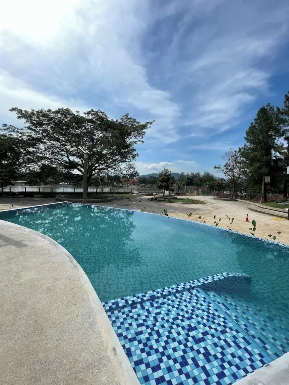 Sayong Resort