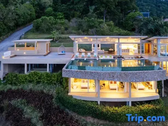Villa Cabo: Hilltop Retreat with Panoramic Ocean Views