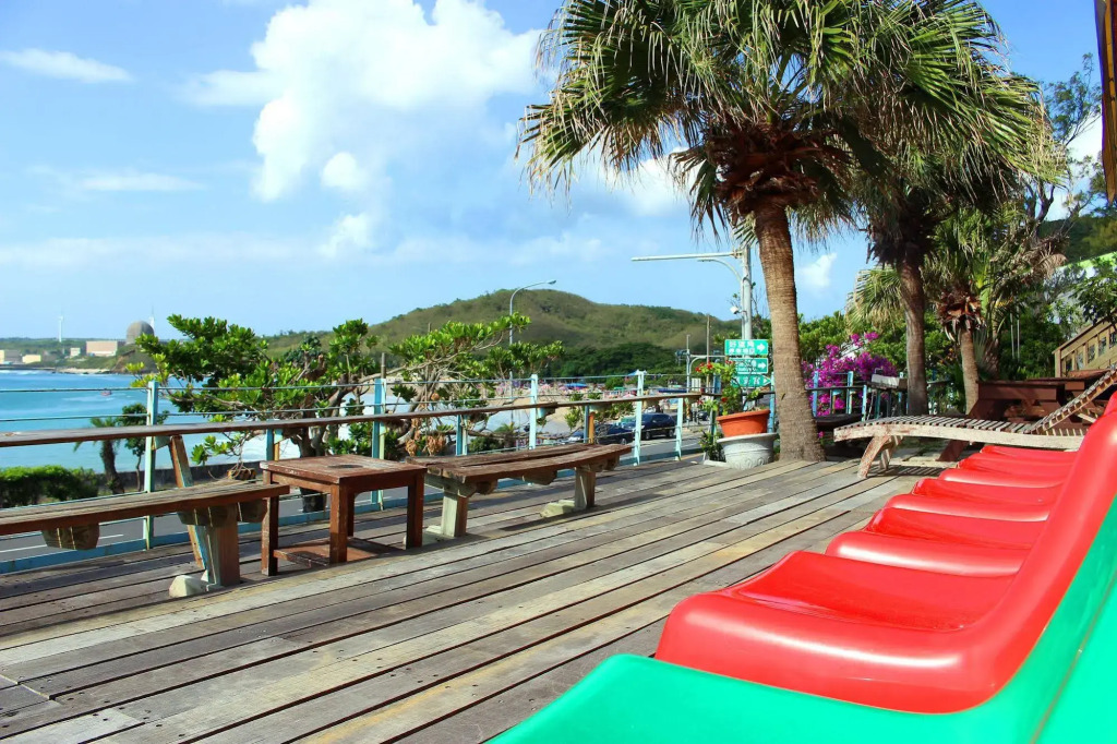 Haku Beach Days Inn