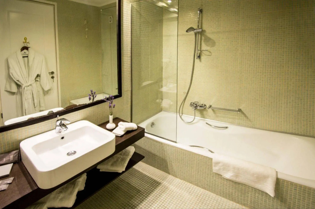Mabely Grand Hotel