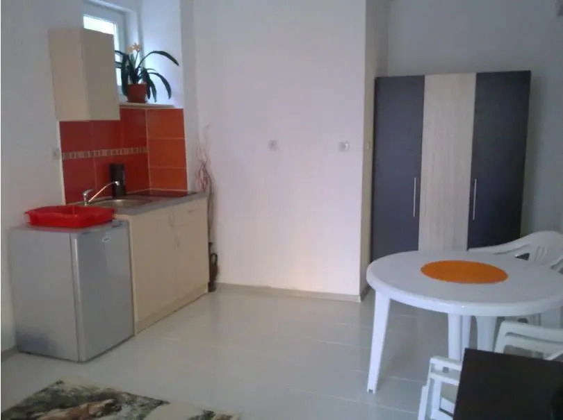 Anna Studios