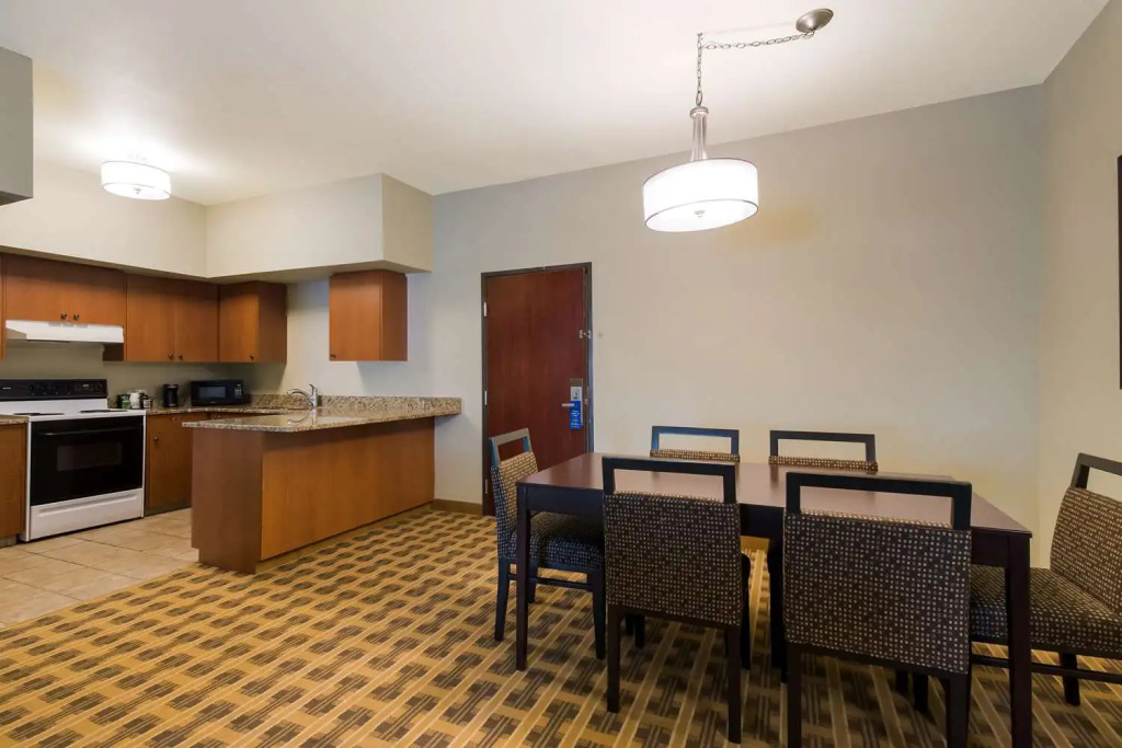 Best Western University Inn and Suites
