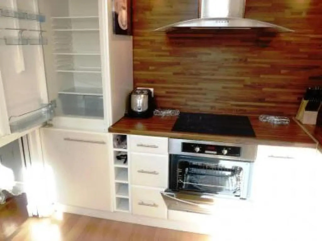 Beautifully decorated two bedroom apartment in the heart of Cannes five minutes walk from Palais 409