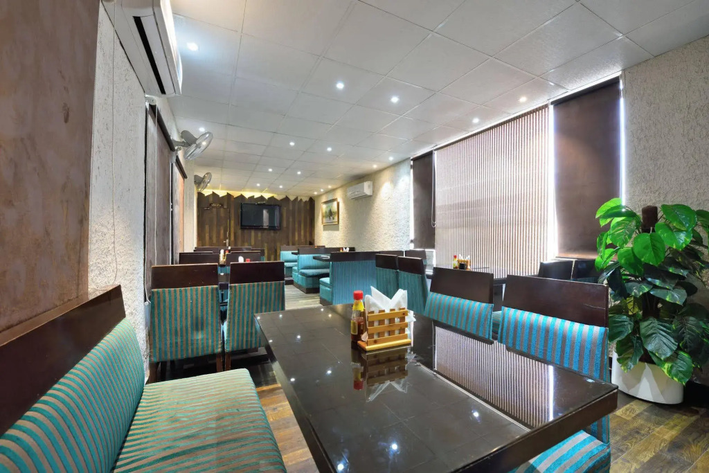 OYO 9761 Hotel Clark Heights