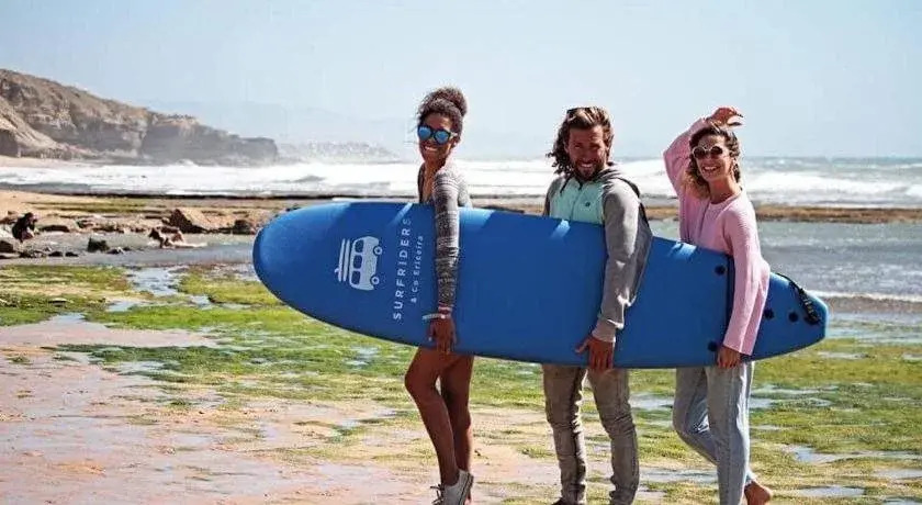 Surf Riders & Co - Surf Camp Moinhos