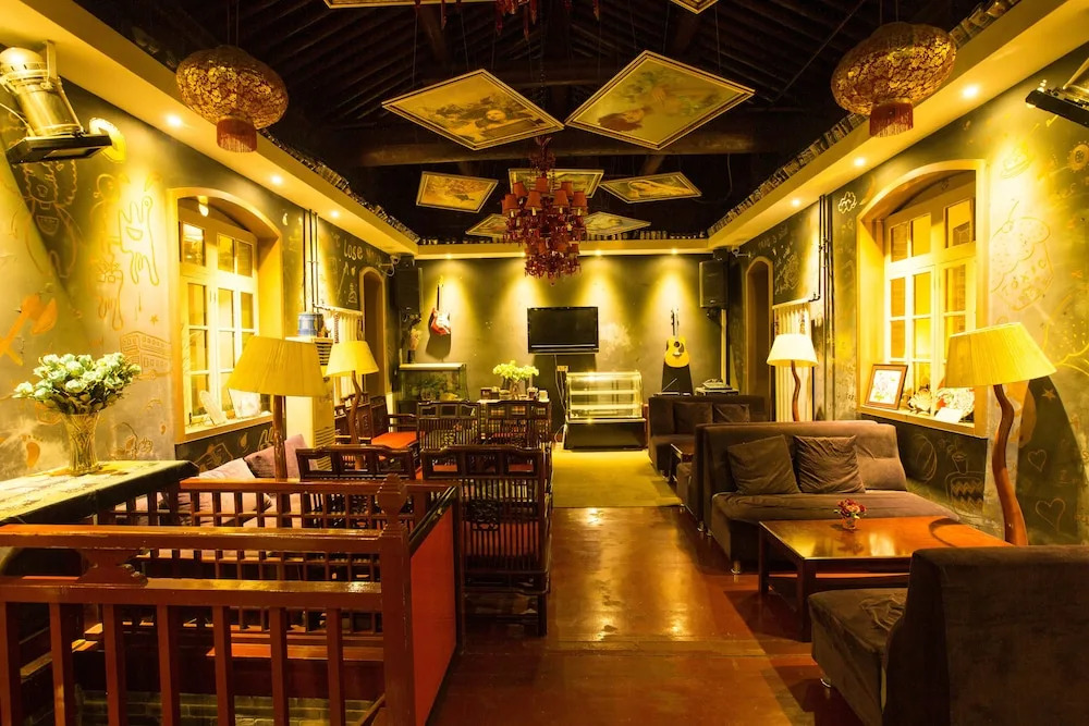 7 Sages International Youth Hostel