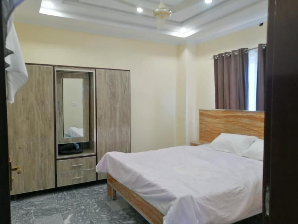Navids Holiday Resort and Hotel, Murree