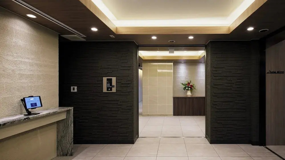 Minn Umeda East