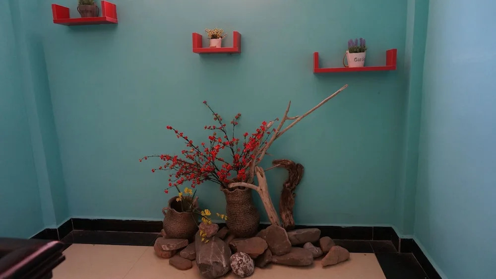 Caiyun Hotel
