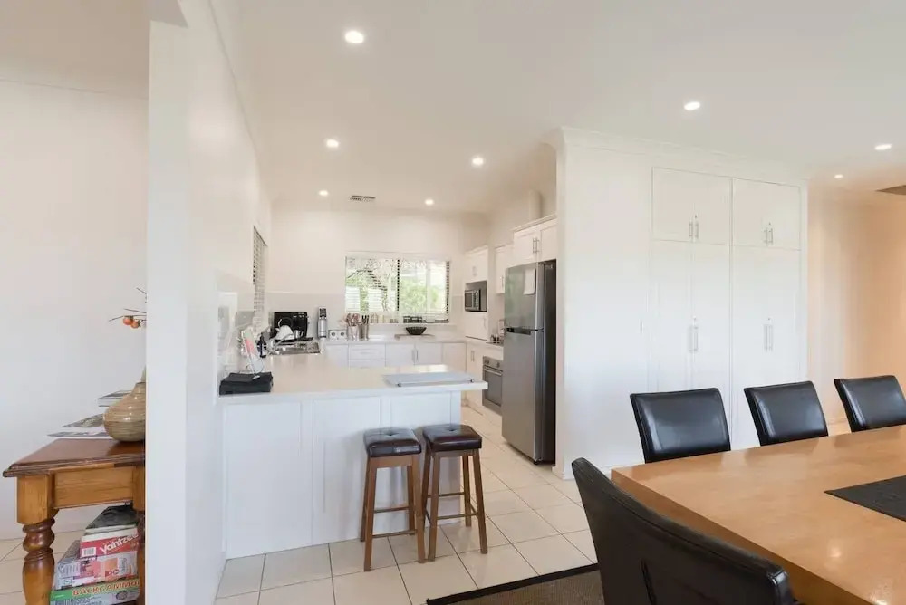 131 Your Vineyard Home in the heart of the Vale