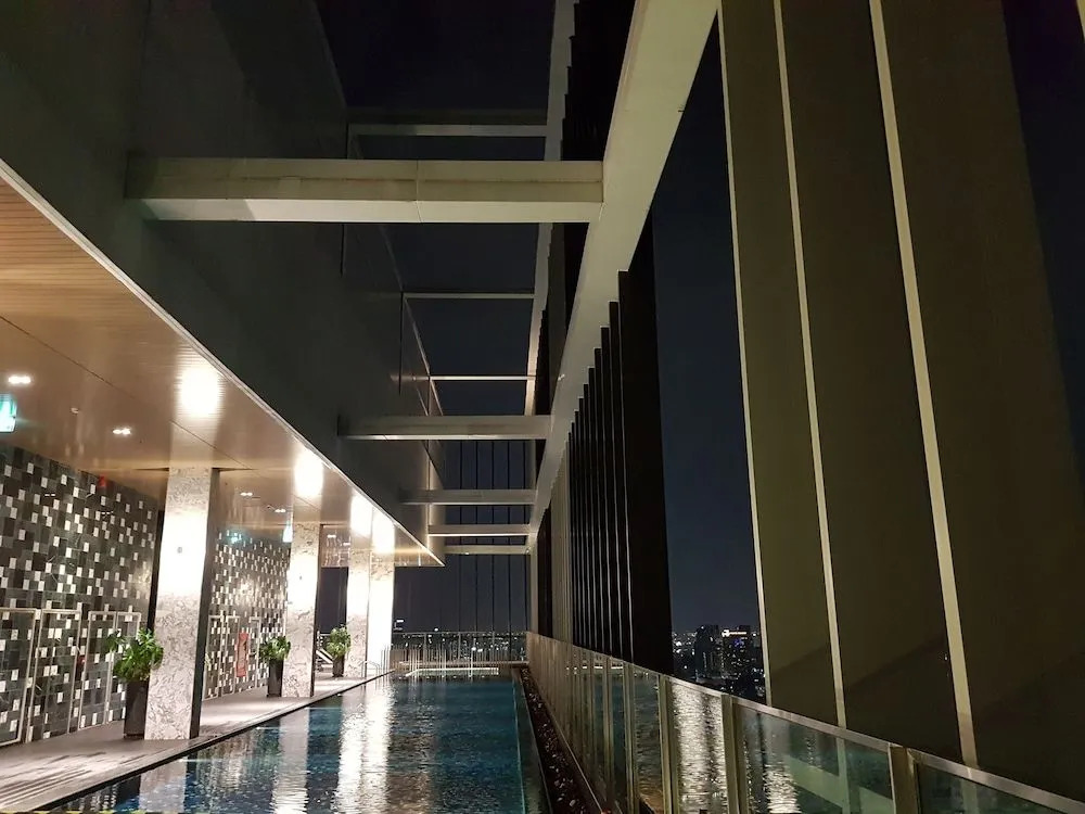 Sukhumvit In The Park BTS PhromPhong