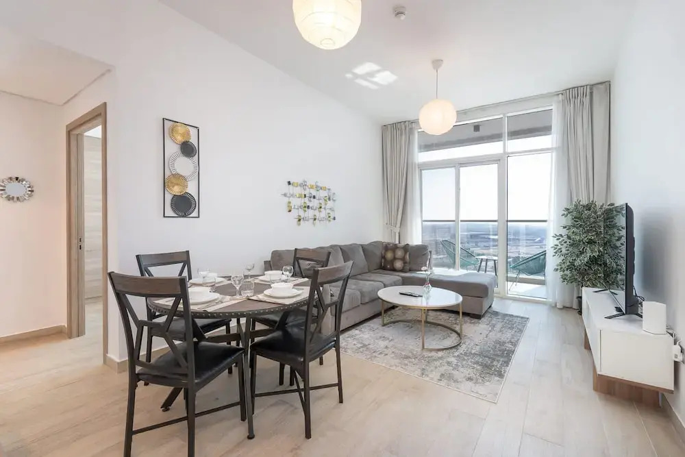 Luxury 1-bedroom in Dubai Marina That Sleeps 2