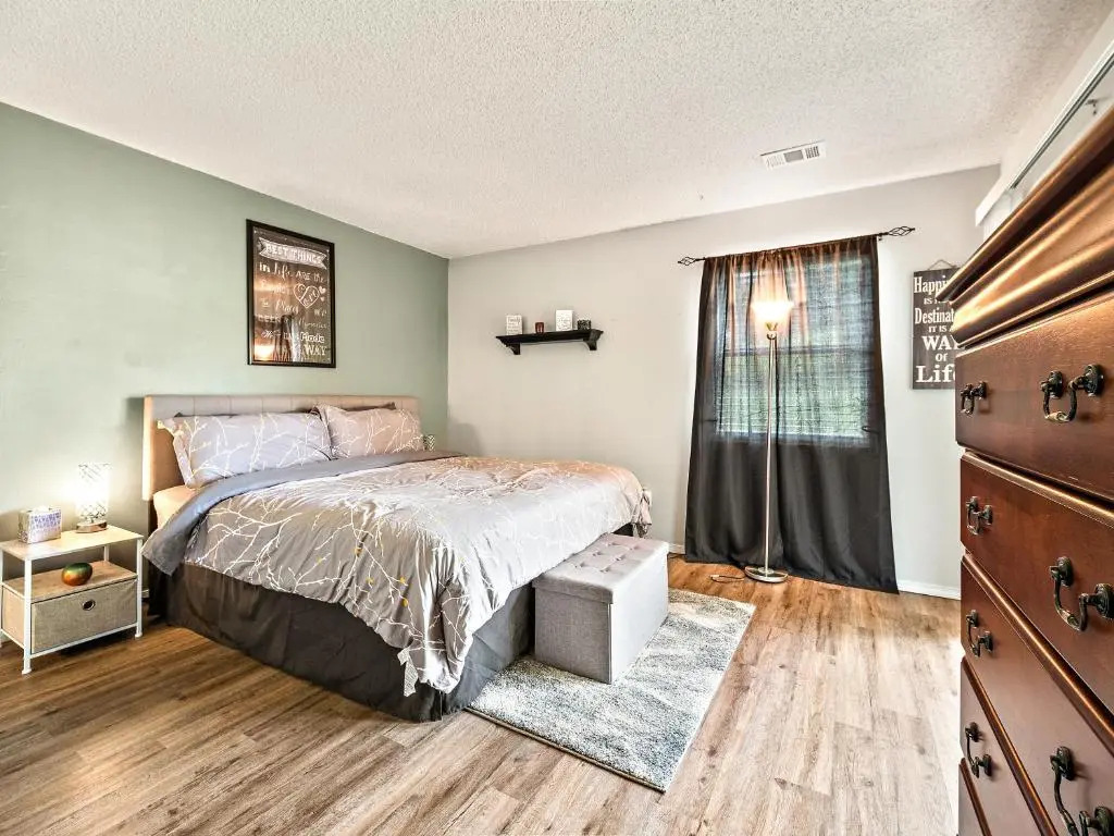 Table Rock Escape at Pointe Royale