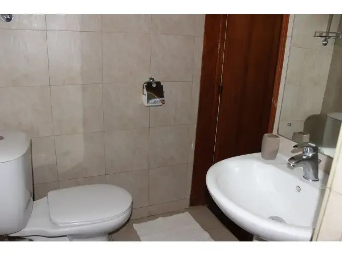 Tropical Villa 5 Min to the Beach