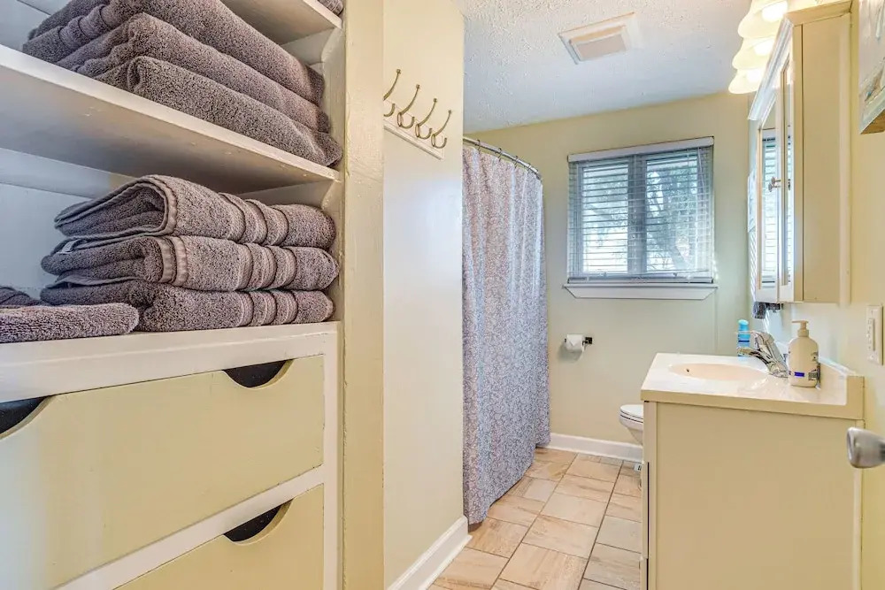 ~ 10 Mi to Dtwn: Indianapolis Home w/ Game Room