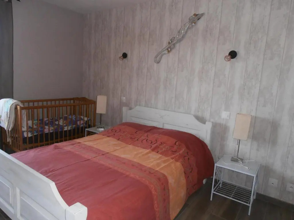 Desvres : maison tout confort, 4 adultes et 1 bébé