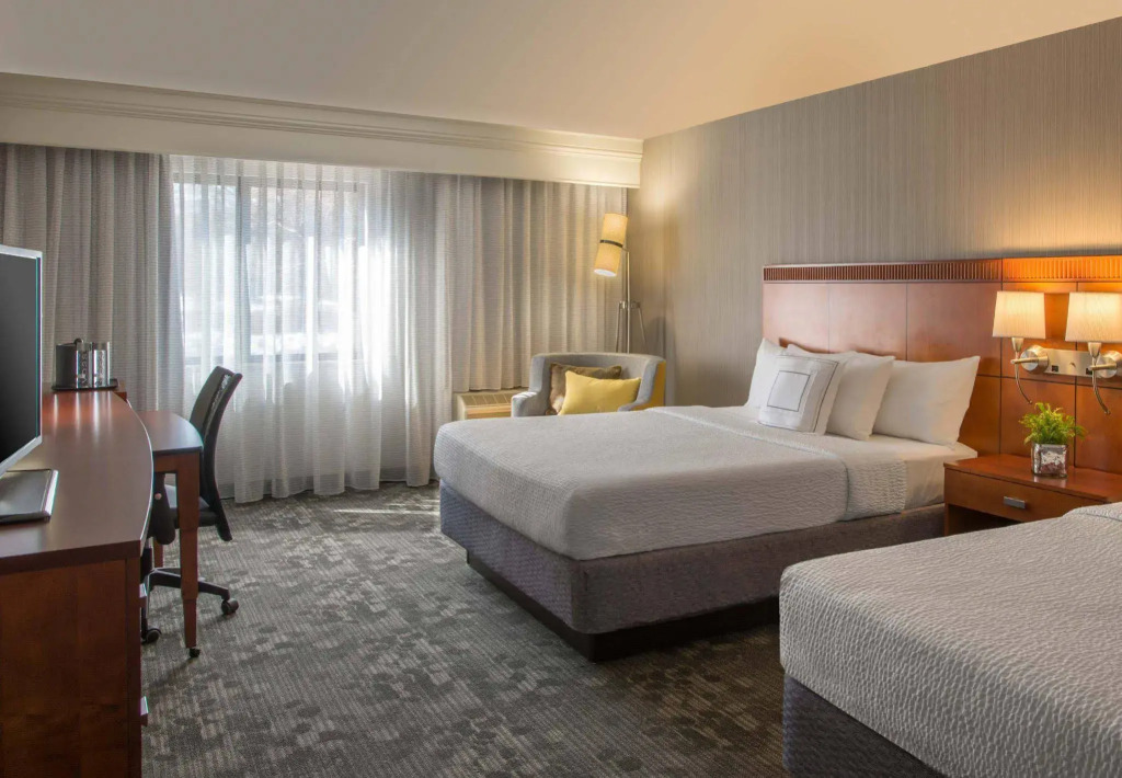 Courtyard by Marriott Cleveland Beachwood