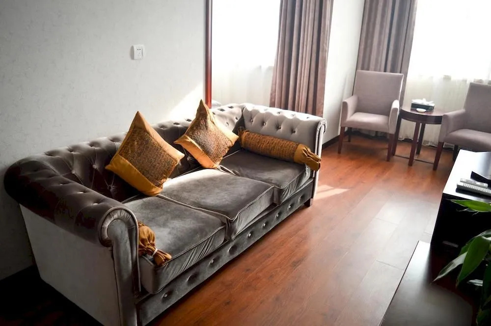 Qianyuan Jingyang (Eastern King) Hotel
