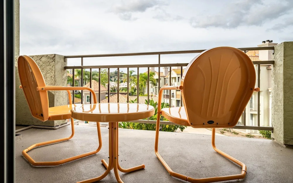 WanderJaunt - Stylish Mission Valley Apts