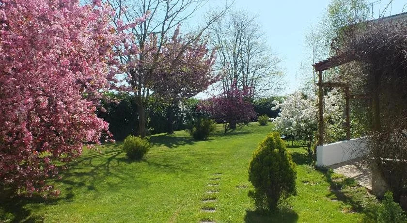 Le Mareuillais Hotel-Restaurant