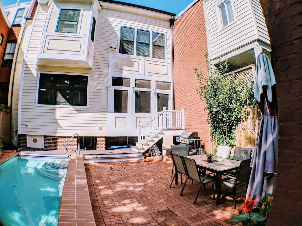 140 12th ST SE House 3 Bedrooms 2.5 Bathrooms Apts