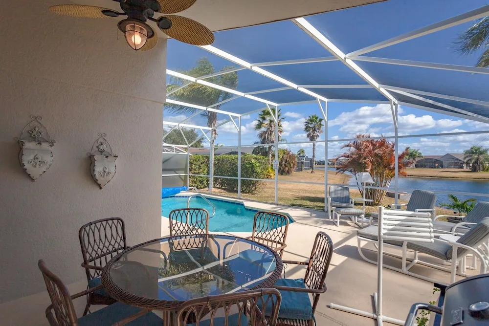 Eagle Pointe-ru1105