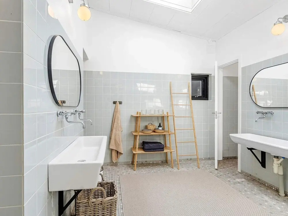 18 person holiday home in Frederiksværk-By Traum