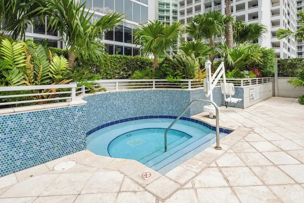 AKA Brickell Studio Free Parking by Palermo Home