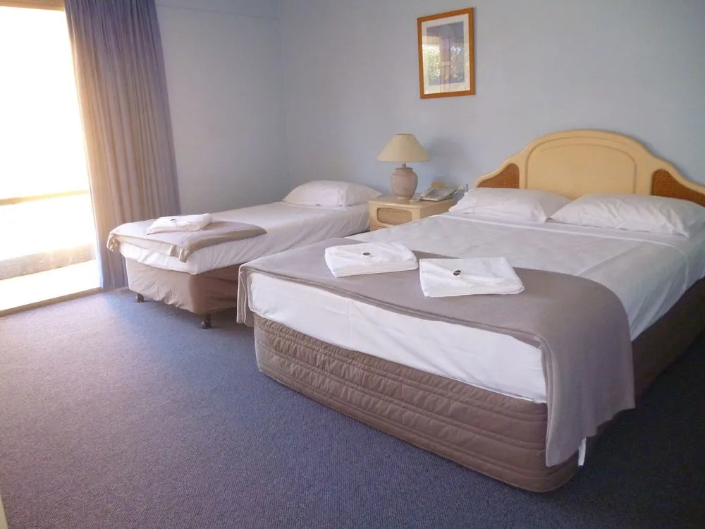 Delfinos Bay Resort