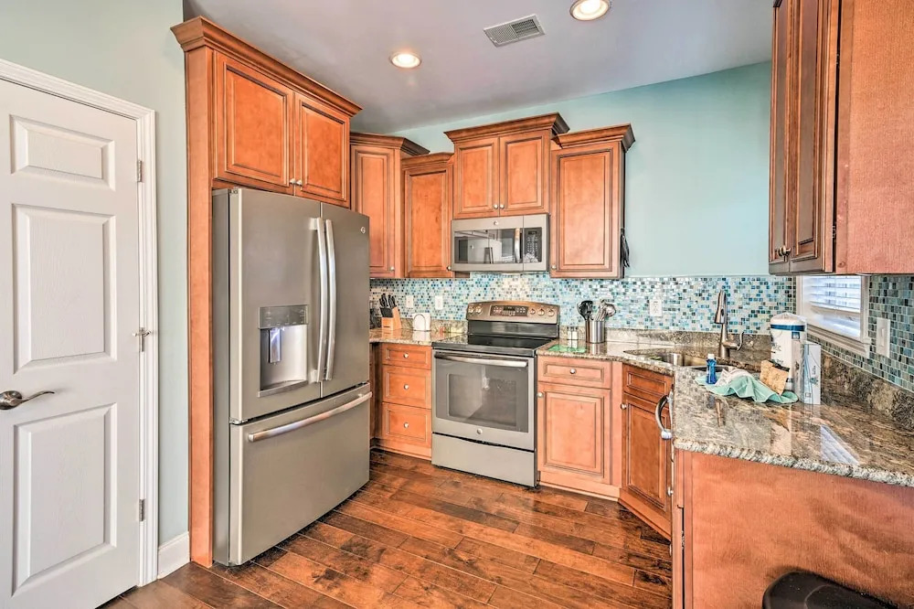 Golfers Paradise in Myrtle Beach w/ Balcony!
