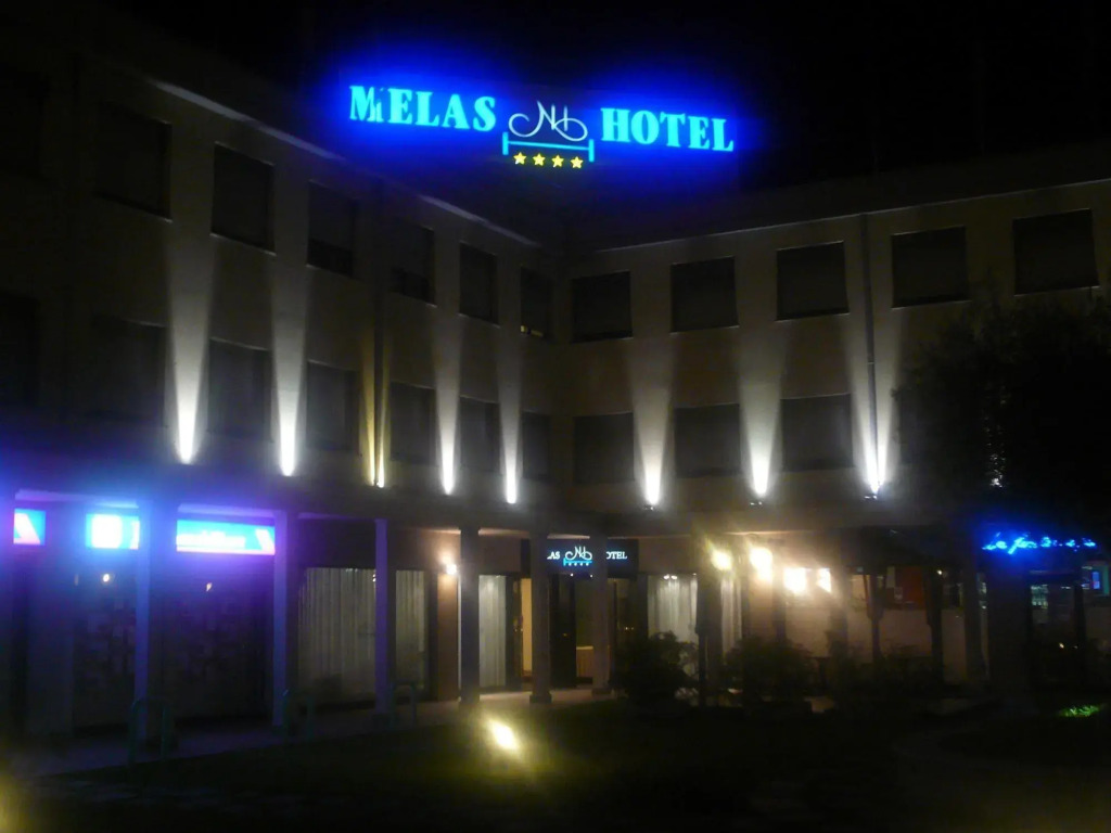 Melas Hotel